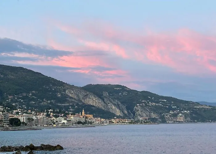 Vacation By The Sea Menton