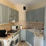 דירה One-bedroom With A Cozy Terrace Beachfront, Center, Parking *