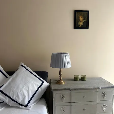 One-bedroom With A Cozy Terrace Beachfront, Center, Parking * مينتون