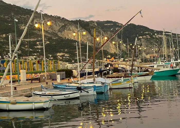 Vacation By The Sea Apartment